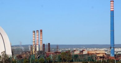 Ex Ilva, domani l’incontro al ministero ma intanto l’azienda invia le lettere per la cassa integrazione di un anno