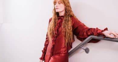 Florence Welch Nails the Maxi Dress For Her New York Performance