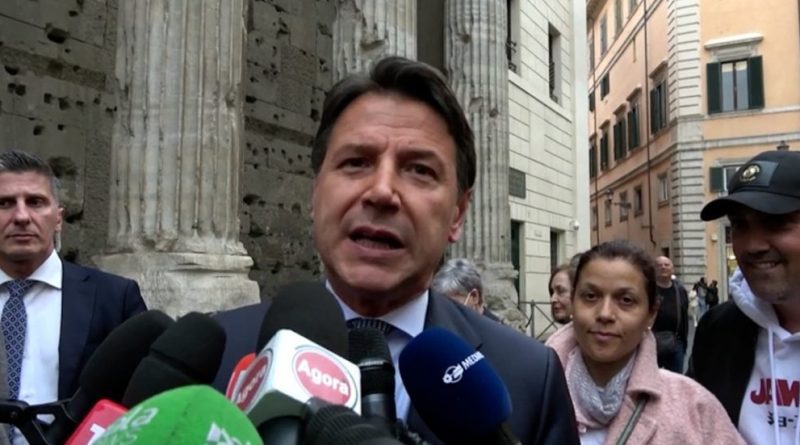 Conte: “Guerra? Il governo non ha un mandato politico, serve voto. Basta invio di armi a Kiev”. Letta: “Decideremo dopo aver sentito Draghi”