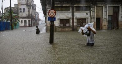 Agatha non risparmia Cuba: a L’Avana allagamenti, crolli e mancanza di elettricità