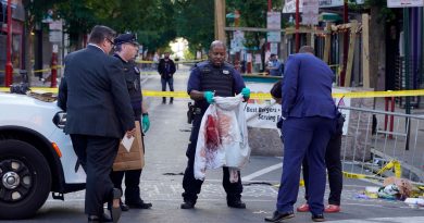 Chaos in Downtown Philadelphia as Multiple Gunmen Fire Into Crowd