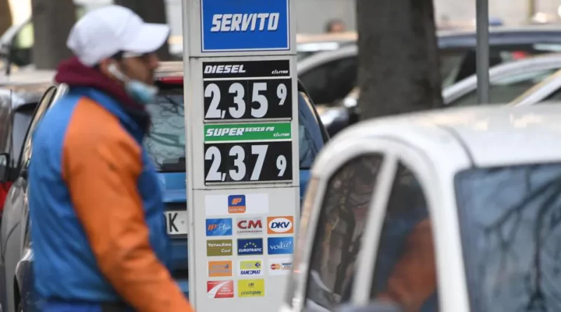 Dalla benzina alle bollette, ecco il nuovo piano sul tavolo del governo