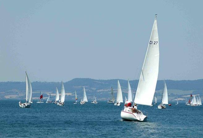 Dramma a Bolsena, si tuffa con due amici nel lago ma muore dopo un malore