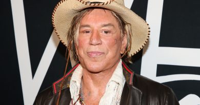 Mickey Rourke Thinks Tom Cruise Is “Irrelevant”