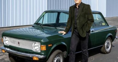 All’asta (per beneficenza) la Fiat 128 di Tom Hanks: è la stessa apparsa nel film «The Post»