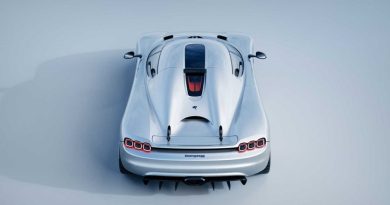 Koenigsegg CC850, a volte ritornano. E la festa per i 20 anni si accende – FOTO