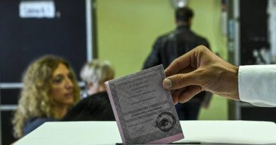 Tagliando antifrode sulla scheda elettorale: che cos’è e perché sta rallentando il voto