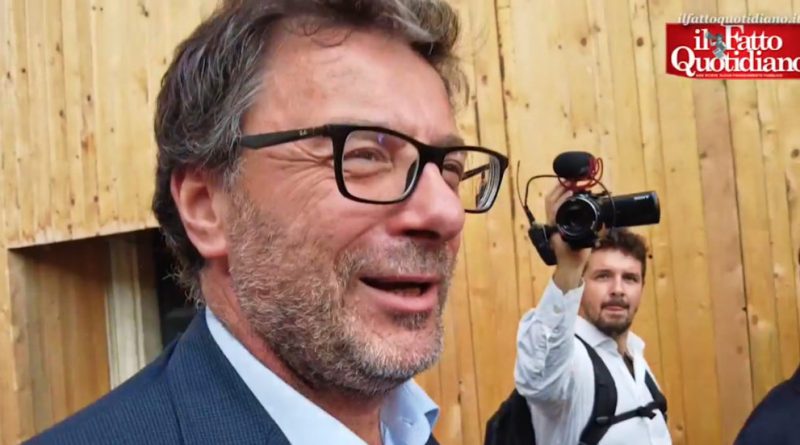 Giorgetti: “Governo senza Salvini ministro? Ma va, ci sarà”. E alla riunione dei parlamentari leghisti Angelucci arriva con due guardie del corpo