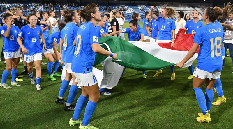 Breaking news: Fase a gironi delle qualificazioni ai Mondiali femminili: Danimarca, Inghilterra, Francia, Germania, Italia, Olanda, Norvegia, Spagna, Svezia in finale – UEFA.com