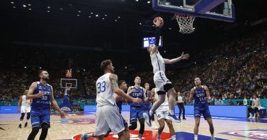 Breaking news: Nico Mannion e l’Italia superano l’Estonia di Kerr Kriisa nel duello dei playmaker degli Arizona Wildcats a EuroBasket – Arizona Desert Swarm