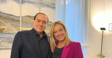 Dai trumpiani ai pro-Life, Meloni fa rete per il partito. Ma Berlusconi: “Guido io”