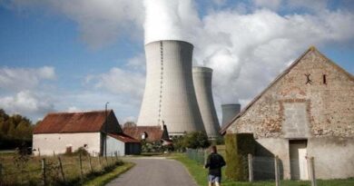 Centrali nucleari senza autorizzazione, la maggioranza tenta il blitz notturno