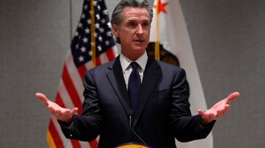 Il governatore della California Newsom ha un sogno: esportare nel mondo le sue leggi sul clima