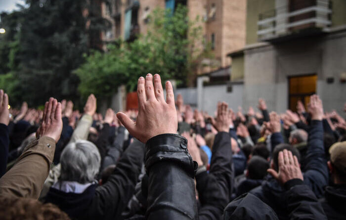 Cassazione: ‘Contro il saluto romano applicare la legge Scelba’