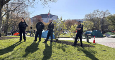 Movimenti studenteschi pro Palestina, arresti all’università di Boston e nel campus di Denver