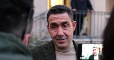 Vannacci liquida le critiche di Giorgetti: “Non sono leghista? Contano i voti”