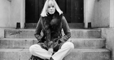 Anita Pallenberg, dea del rock originale, ottiene finalmente un riflettore tutto suo