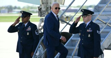 Guerra Israele-Hamas, le notizie di oggi. Biden ammette: “Civili a Gaza uccisi da bombe Usa”. Netanyahu: “Avanti anche da soli”. 80 mila in fuga da Rafah