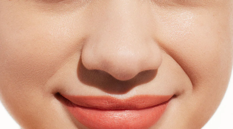 11 migliori balsami colorati per labbra nutrite e naturalmente arrossate