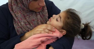 A una bambina di tre anni, affetta da una malattia molto rara, è stato negato di fuggire da Gaza per essere curata