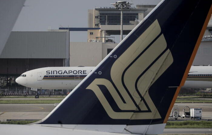 ‘Gravi turbolenze’ su un volo della Singapore Airlines, un morto