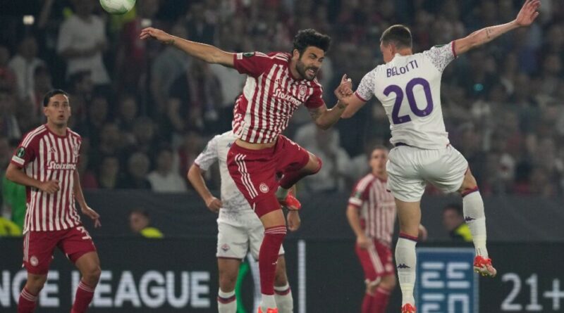 Un gol di El Kaabi consegna la Conference League all’Olympiacos: la Fiorentina si arrende ai supplementari