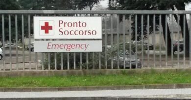 Ragazza denuncia una violenza subita in ospedale e si toglie la vita