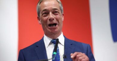 Farage si candida e lancia un’opa sui Tory in declino