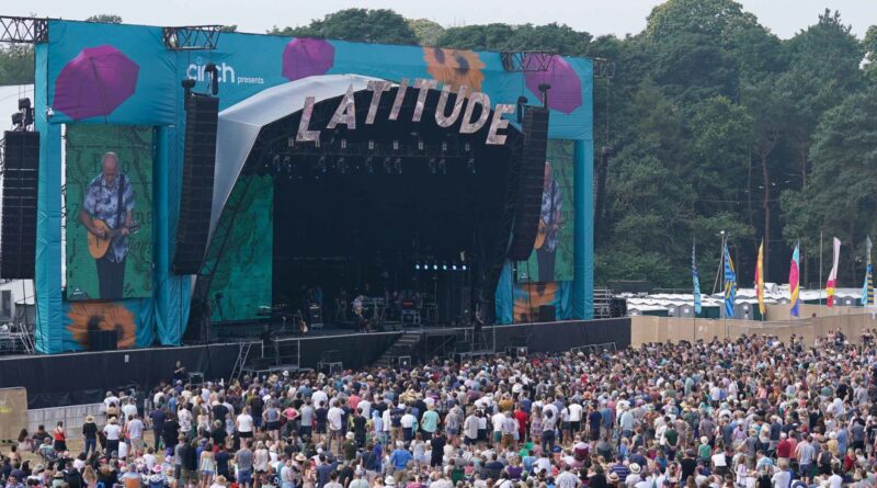 I comici boicottano il Latitude Festival dopo l’abbandono degli spettacoli musicali