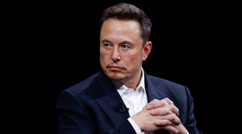 Musk sotto accusa, il Wall Street Journal: “Relazioni con diversi dipendenti di SpaceX”. Le chat: “Ti regalo un cavallo se fai sesso con me”