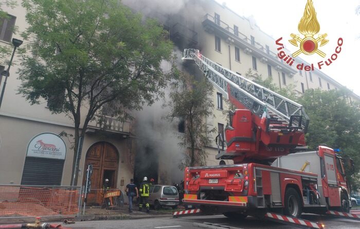 Incendio a Milano, tre morti e tre feriti