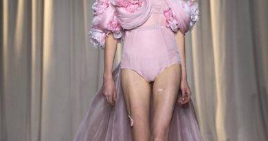 Giambattista Valli Autunno 2024 Couture