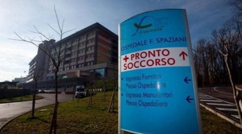 Muore dopo dieci ore d’attesa su una barella al pronto soccorso, indagati tre medici dello Spaziani di Frosinone