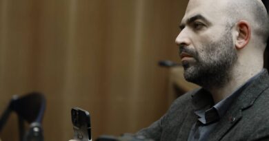 L’assurdità di Saviano su FdI, “puzza di golpe in Ue” e Meloni: quindi, oggi…