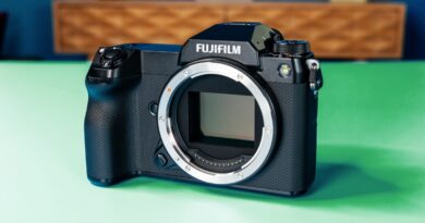 Recensione Fujifilm GFX100S II: la fotocamera a 102 MP stavolta è conveniente sin da subito