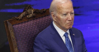 Panico tra i democratici, riunione d’emergenza su Biden