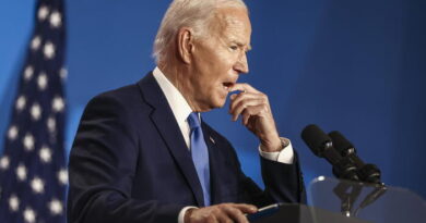 Biden: ‘Il candidato resto io’, ma inciampa sulle gaffe