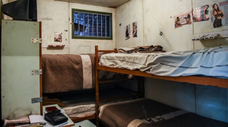 “L’acqua calda in cella non è un diritto del detenuto, il carcere non è un albergo”: Il Garante avvia gli accertamenti