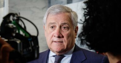 Tajani: l’Italia lavorerà bene sia con Trump che con Harris. Gentiloni: scelta di Biden per il bene del suo Paese