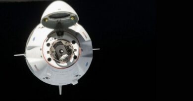 Le capsule SpaceX Dragon verranno recuperate sulla costa occidentale degli USA per ridurre il problema dei detriti