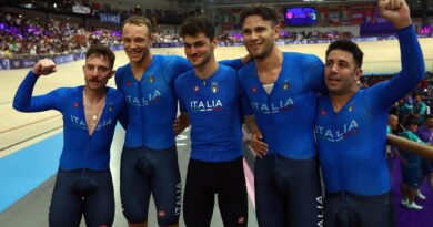 Olimpiadi Parigi 2024, le news di oggi: bronzo degli azzurri nell’inseguimento a squadre. Volley, Francia batte Italia 3-0. Tamberi in finale, fuori Simonelli, Tortu e Desalu. Settebello ko con l’Ungheria