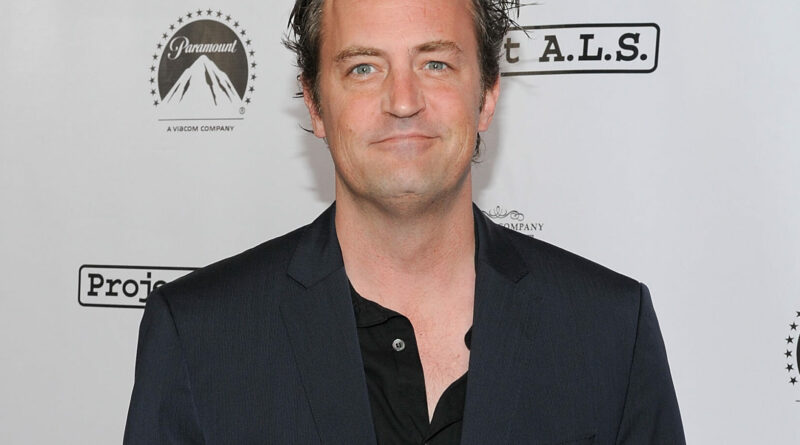 L’assistente e i medici di Matthew Perry accusati di avergli fornito la ketamina