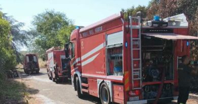 Maxirogo di sterpaglie a Roma, gravi 4 soccorritori