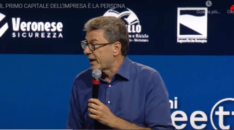 Ue, Giorgetti: “Progetti Pnrr evocano pianificazione sovietica. Nuovo Patto stabilità costringe a fare valutazioni di breve respiro”