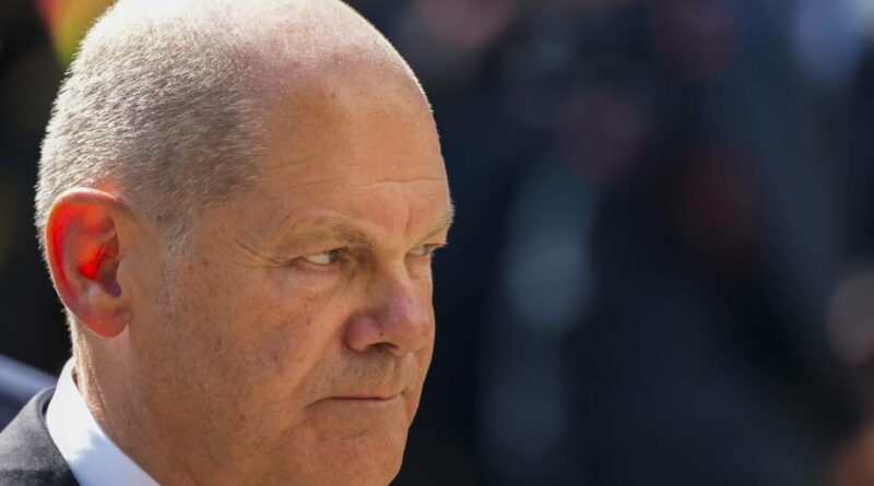 “Teneteli fuori dai governi”. Scholz invoca i patti anti-Afd per la Sassonia e la Turingia