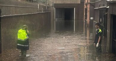 Maltempo: crolla un ponte nel Torinese, 30 isolati. Chiusa la strada per Cogne