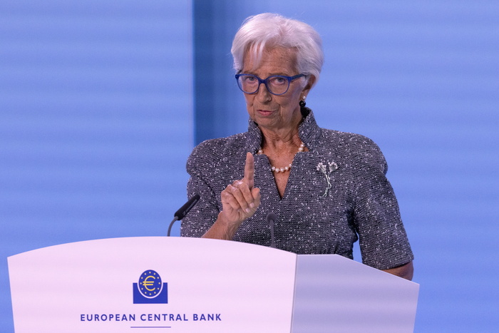 Lagarde: “Coraggio? La Bce non è soggetta a pressioni politiche”