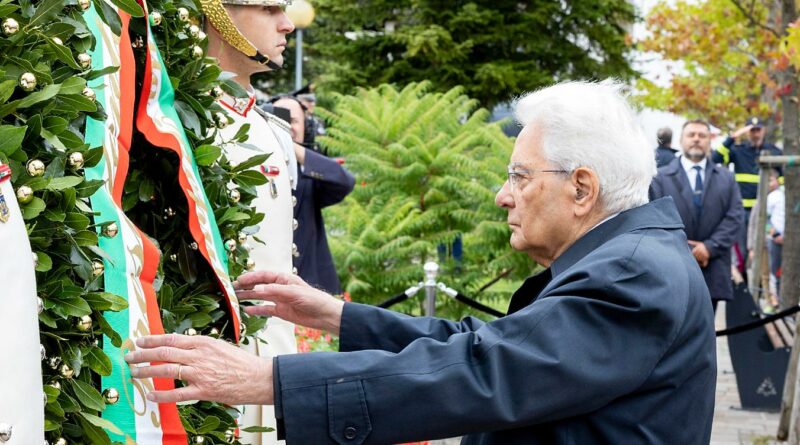 Mattarella ad Ampezzo per gli 80 anni della Carnia libera: “Fascismo complice della ferocia nazista, onore a chi lottò per la libertà”