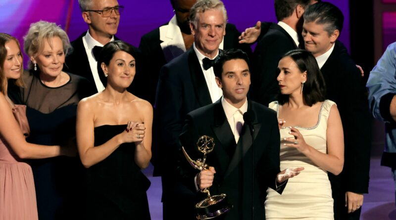 ‘Hacks’ si aggiudica l’ultima risata, battendo ‘The Bear’ come miglior commedia agli Emmy 2024