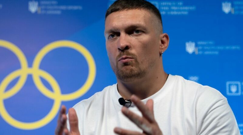 Il pugile ucraino Oleksandr Usyk arrestato in Polonia e poi rilasciato. Zelensky: “Indignato da questo atteggiamento verso il campione”